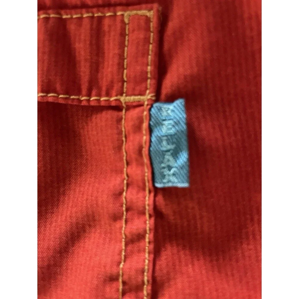 Tommy Bahama features vibrant